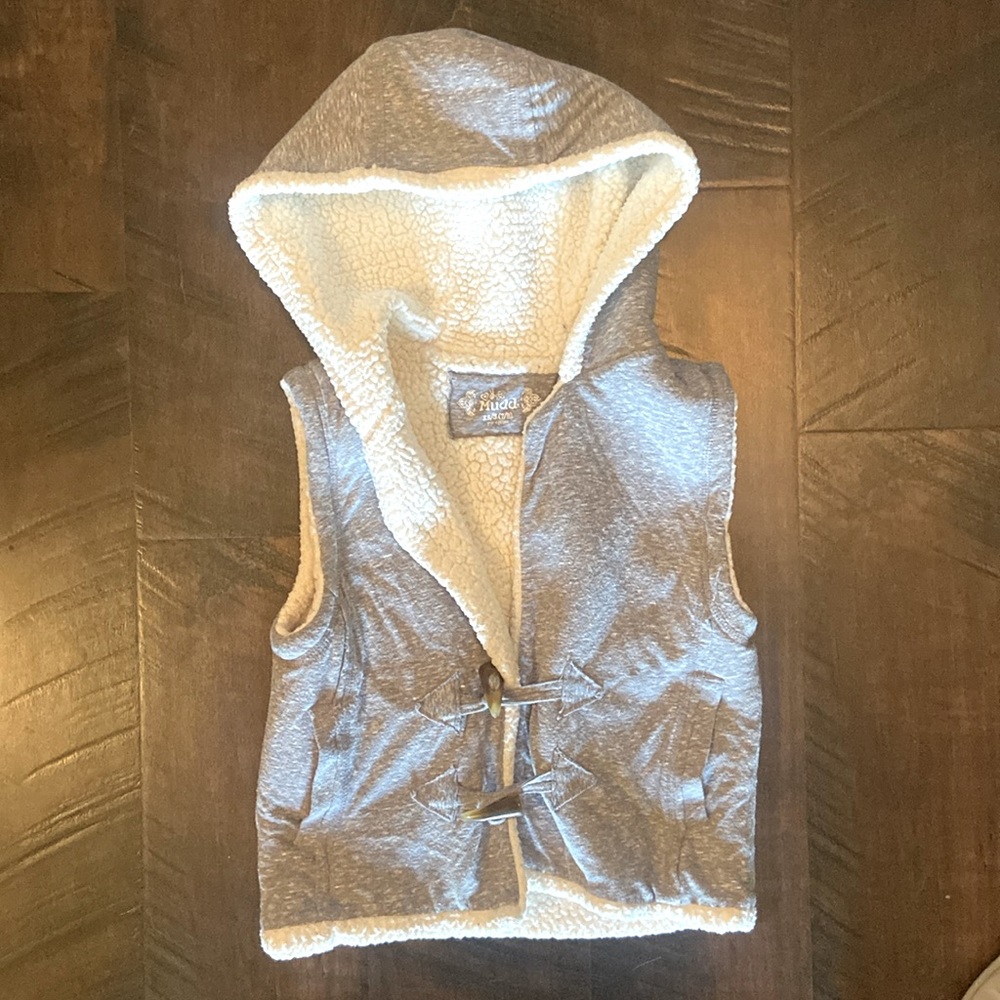 MUDD sweater vest little girl